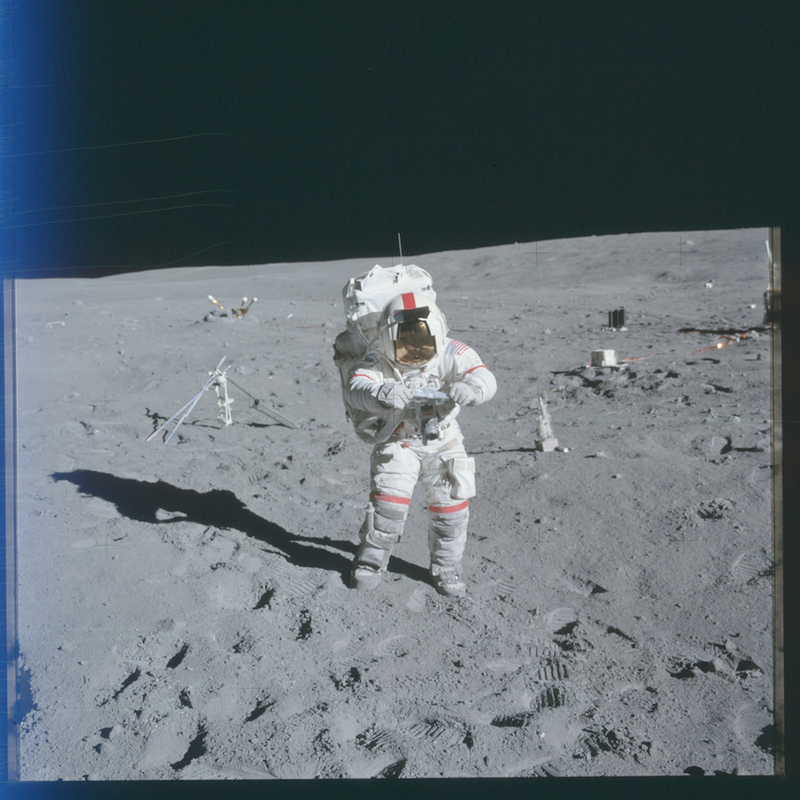 Illustration for article titled NASA Just Released 8,400+ Incredible High-Res Images From The Apollo Program